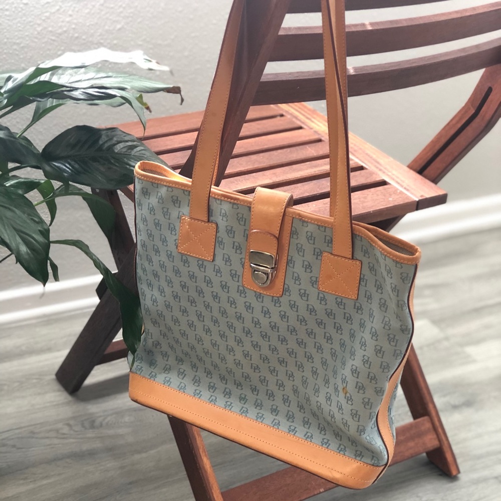 Dooney & Bourke Vintage Signature Tote